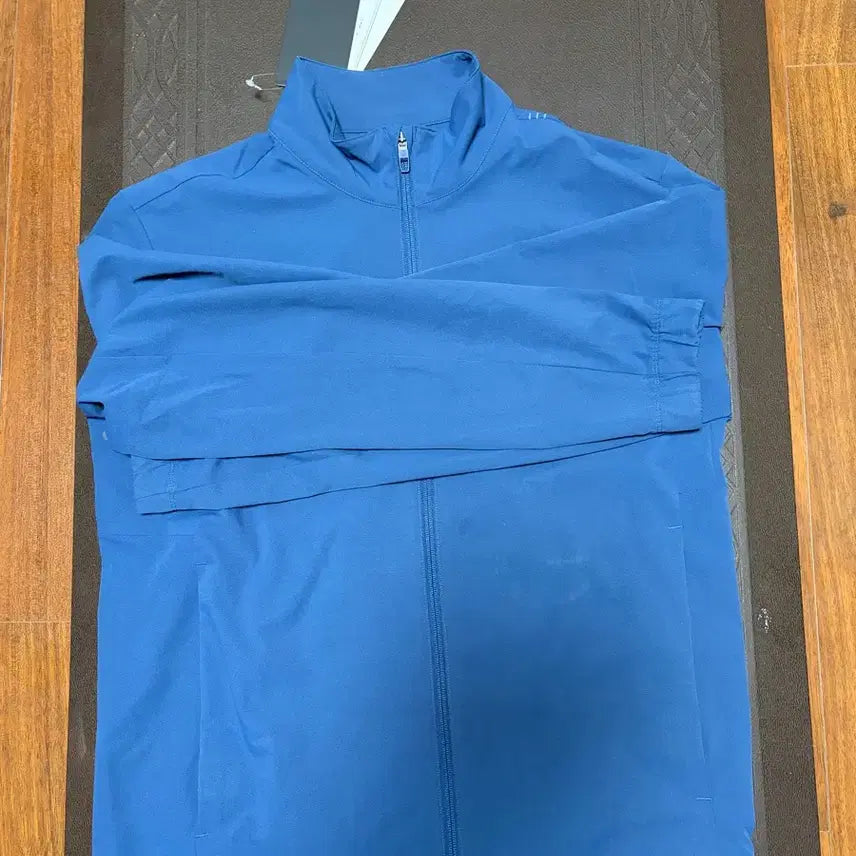 [SOLD OUT] 룰루레몬 제로드인 트랙재킷 Blue Twill / M사이즈