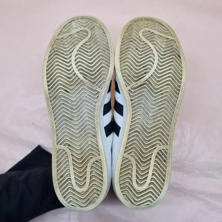 [BUNJANG] Adidas Superstar White/Black Sneakers 255 / 아디다스 슈퍼스타 흰검 운동화255