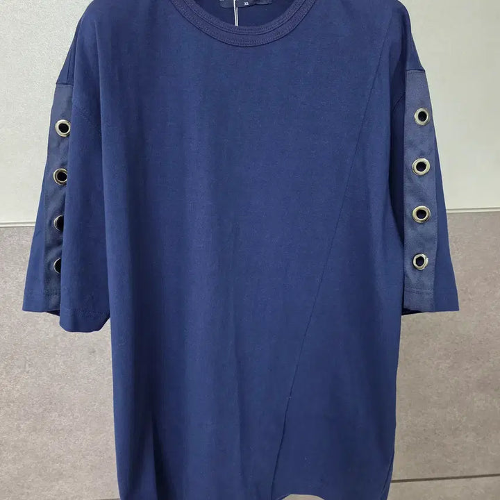 [BUNJANG] CustomUs Ring Eyelet Oversized T-Shirt XL / 커스텀어스 링아일렛 오버핏 티셔츠 XL사이즈