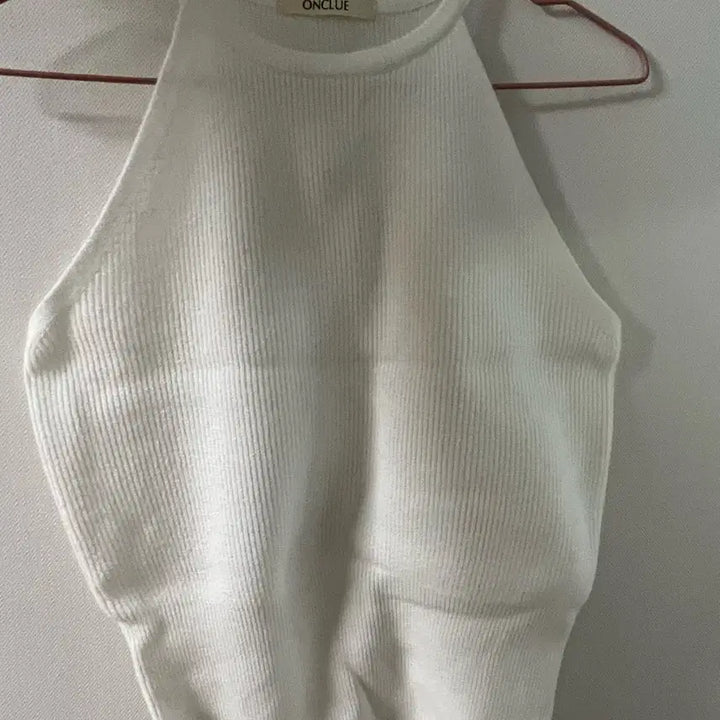 [BUNJANG] Halterneck Tank Top (White, Black) / 여름 홀터넥 나시 | 에이블리 지그재그 온클루