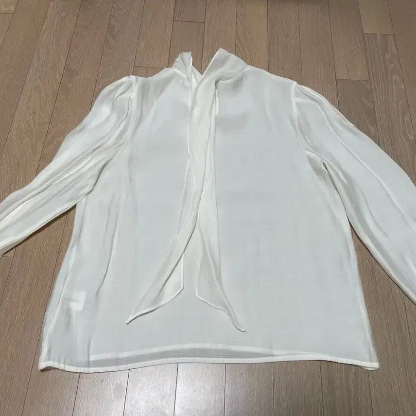 [BUNJANG] London Lace Tie Blouse / 새상품)런던레이스 타이 블라우스