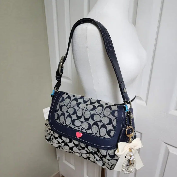 [BUNJANG] Coach Soho Pleats Shoulder Bag / 새거) 코치 소호 플리츠  숄더백