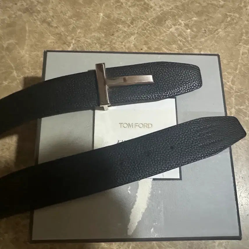 [SOLD OUT] 톰포드 T로고 다크네이비 가죽벨트 90 사이즈