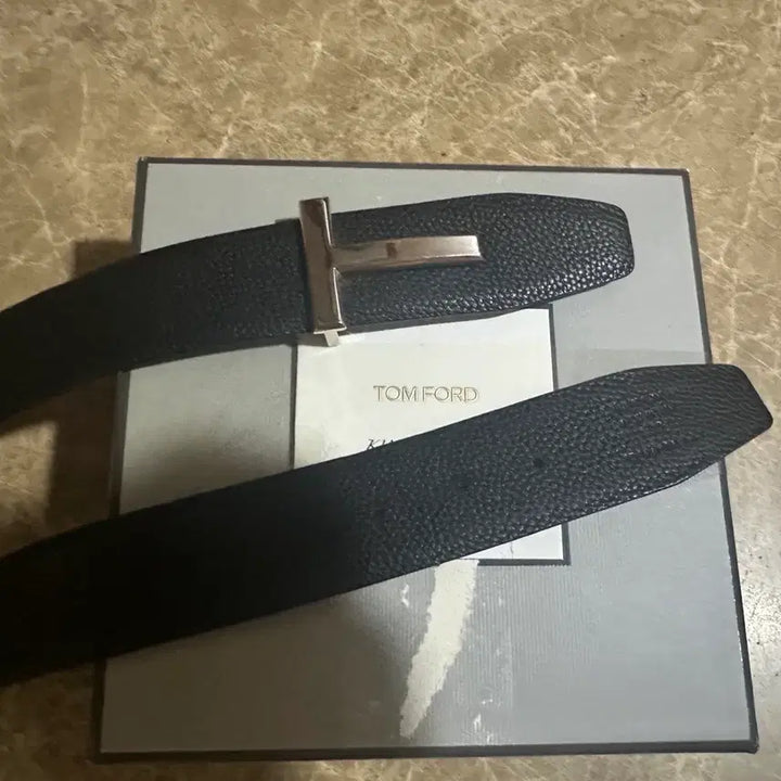 [SOLD OUT] 톰포드 T로고 다크네이비 가죽벨트 90 사이즈