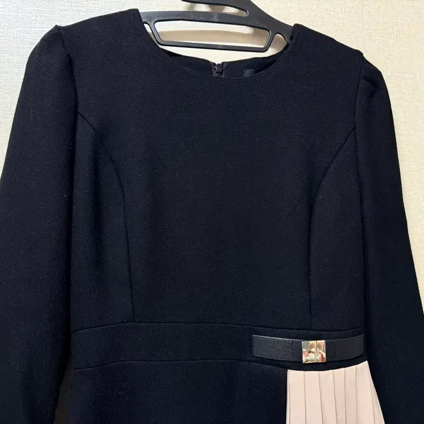 [BUNJANG] Black Pleated Dress / (여성복) 블랙 플리츠 원피스 (~66)