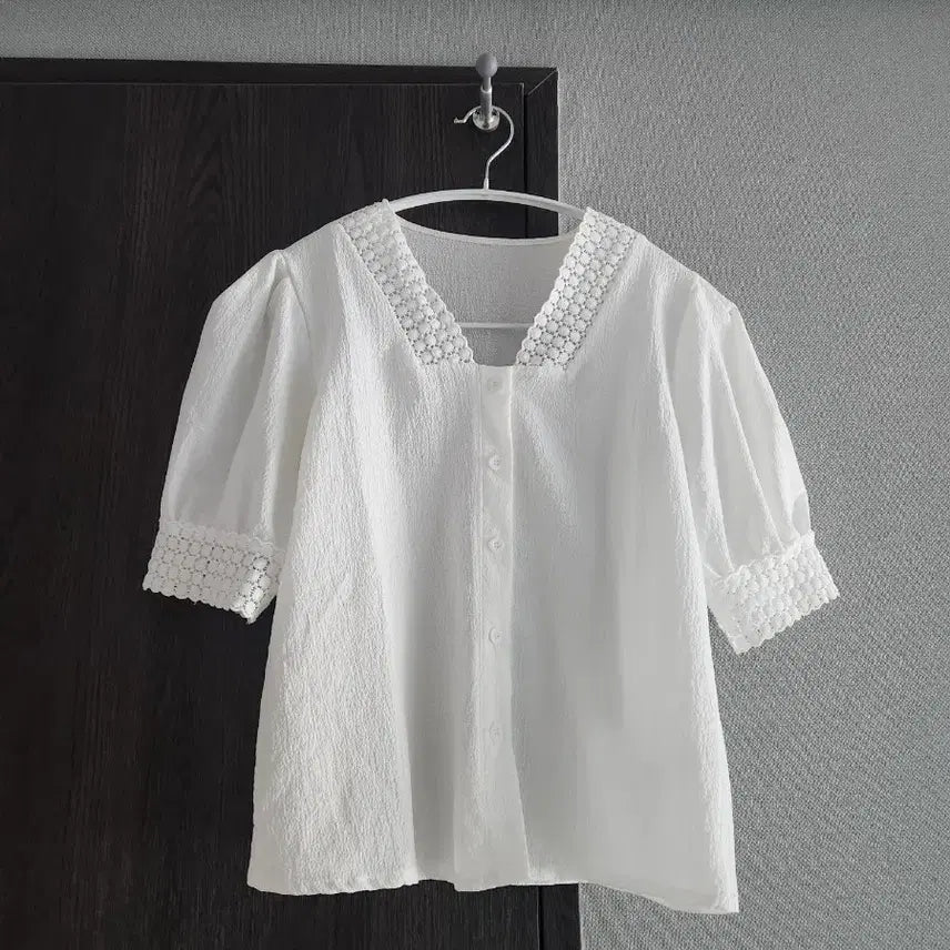 [BUNJANG] Olivie Closet White Lace Detail Blouse One Size / 새상품급) 올리비에스클로젯 블라우스 one size