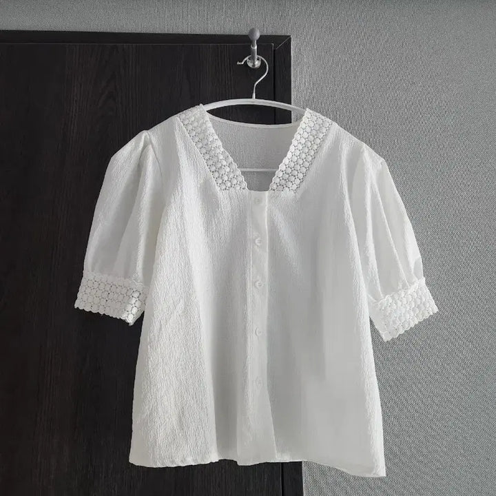 [BUNJANG] Olivie Closet White Lace Detail Blouse One Size / 새상품급) 올리비에스클로젯 블라우스 one size