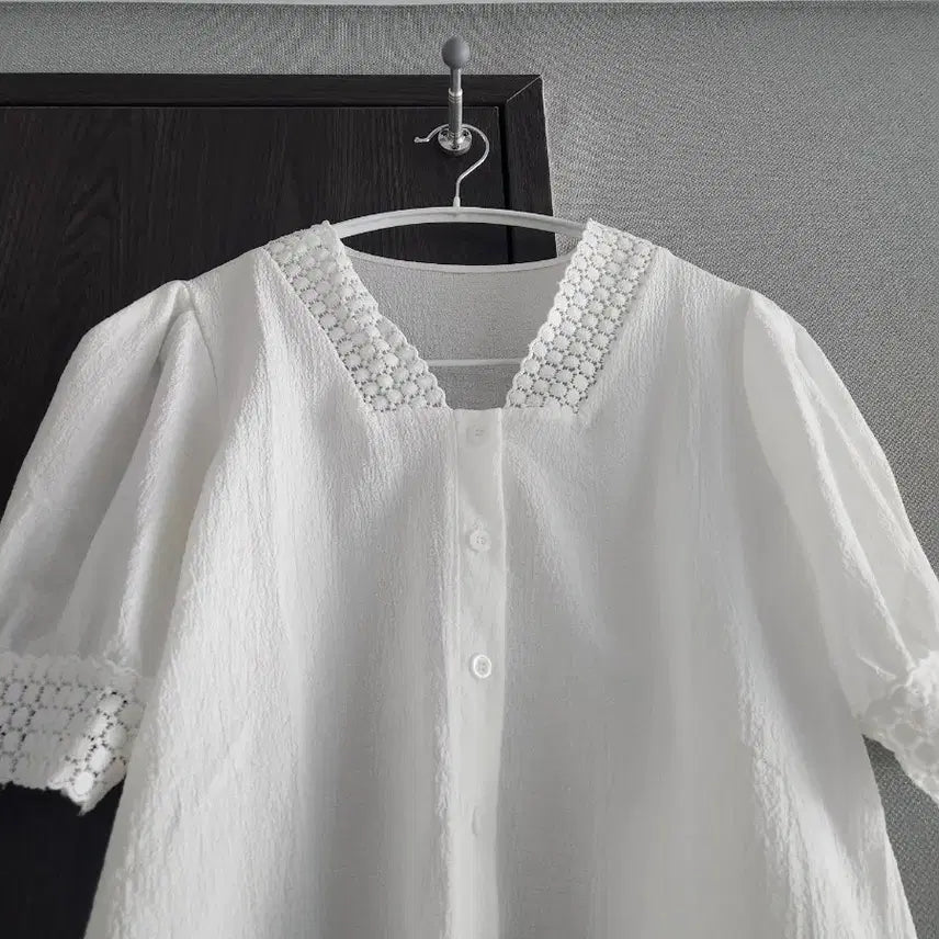 [BUNJANG] Olivie Closet White Lace Detail Blouse One Size / 새상품급) 올리비에스클로젯 블라우스 one size