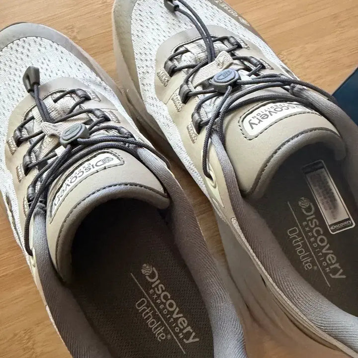 [BUNJANG] Discovery Gorpcore Luxe Sneakers 270 / 새제품 디스커버리 고프코어 럭스운동화 270