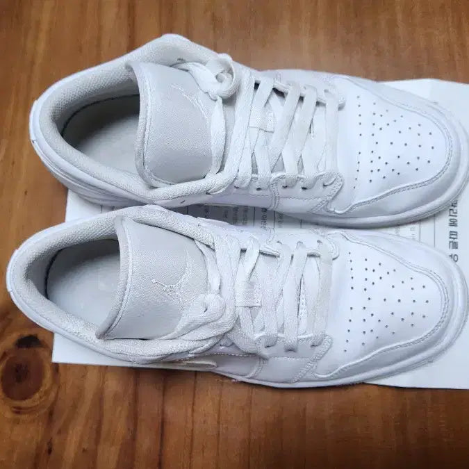 [BUNJANG] Nike Air Jordan 1 Low All White Sneakers / 나이키 에어 조던 1 로우 올백