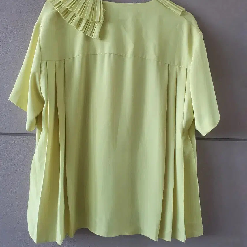 [BUNJANG] Lucky Chouette Yellow Frill Blouse / 럭키슈에뜨 옐로우 프릴 블라우스36