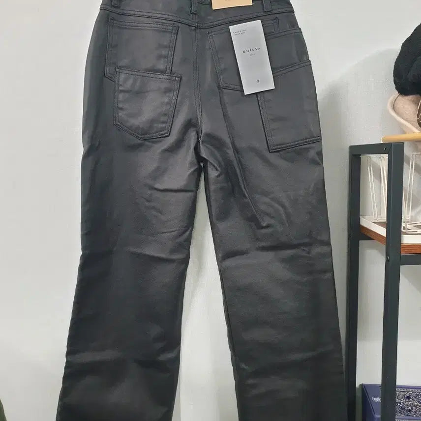 [BUNJANG] Black Coated Jeans Bootcut S Size / *미사용* unless 블랙 코팅진 부츠컷 새상품 S