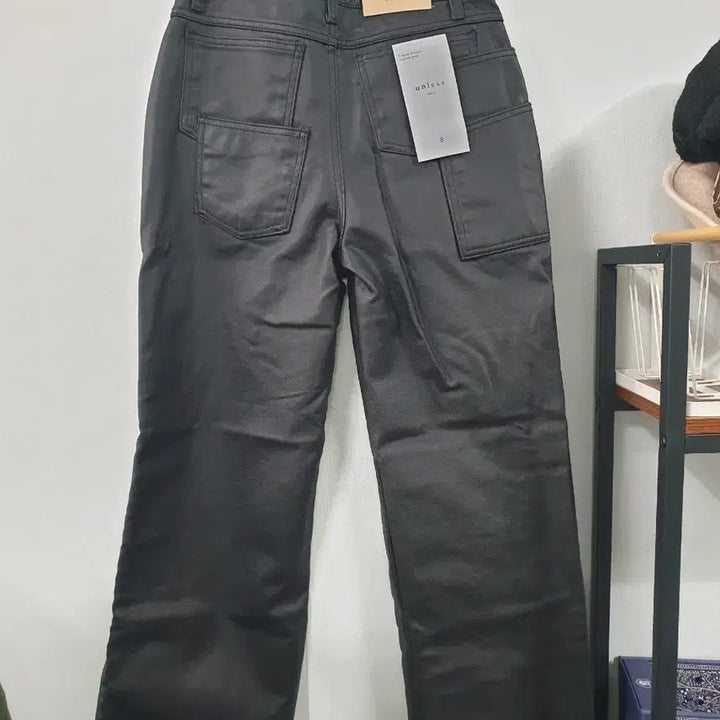 [BUNJANG] Black Coated Jeans Bootcut S Size / *미사용* unless 블랙 코팅진 부츠컷 새상품 S