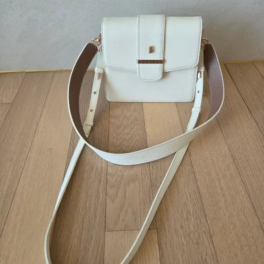 [BUNJANG] Calf Leather 2-Way Shoulder &amp; Crossbody Bag Ivory / 칼린 투웨이 백