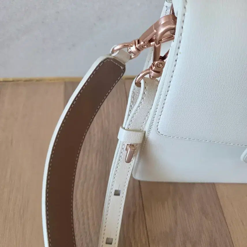 [BUNJANG] Calf Leather 2-Way Shoulder &amp; Crossbody Bag Ivory / 칼린 투웨이 백