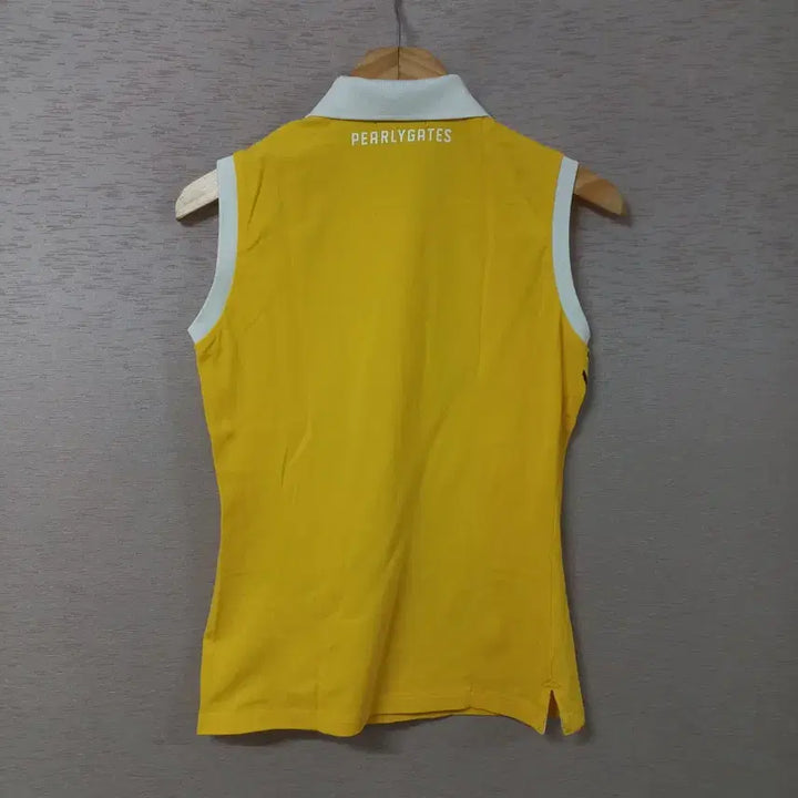 [SOLD OUT] B5-8/파리게이츠 민소매 프린트 티셔츠 여성