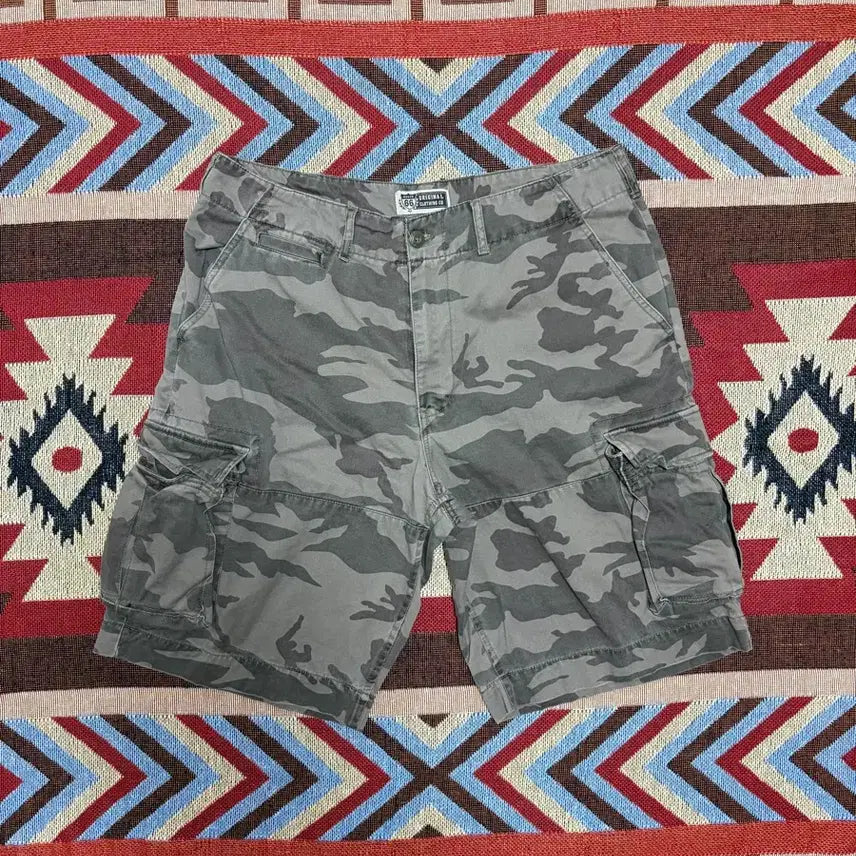 [BUNJANG] Route 66 Camo Cargo Shorts / 36inch) 카모 패턴 버뮤다팬츠 카고 반바지 카고 쇼츠