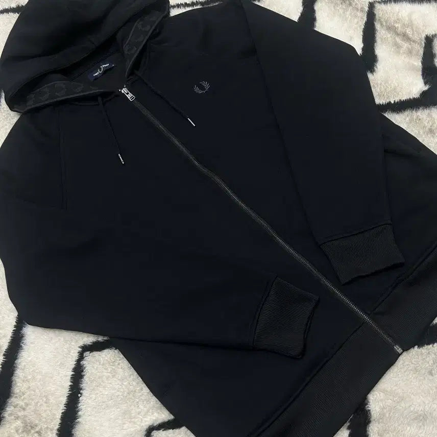 [BUNJANG] Fred Perry Oversized Hooded Zip-Up Black M / [M]프레드페리 오버핏 후드집업/블랙