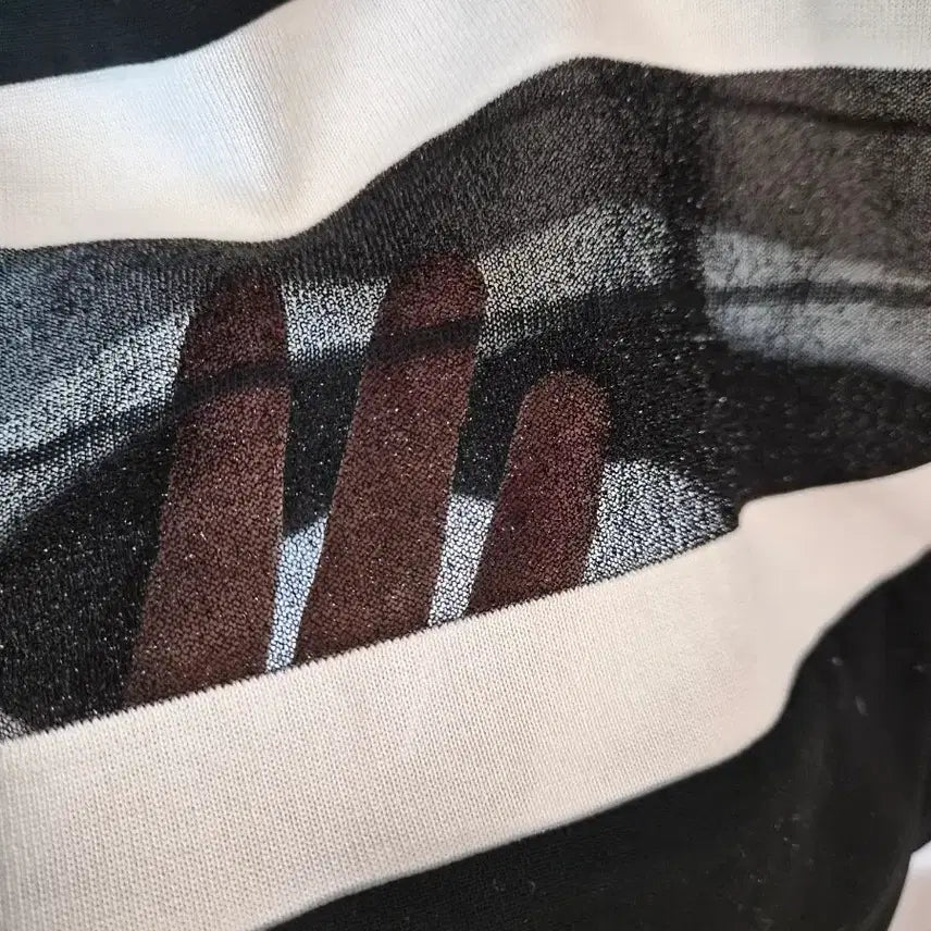 [BUNJANG] Stylish Mixed-Match Skirt with Sheer Hemline and Banding / [세련된 믹스매치] 하단 시스루 배색 밴딩 롱 스커트