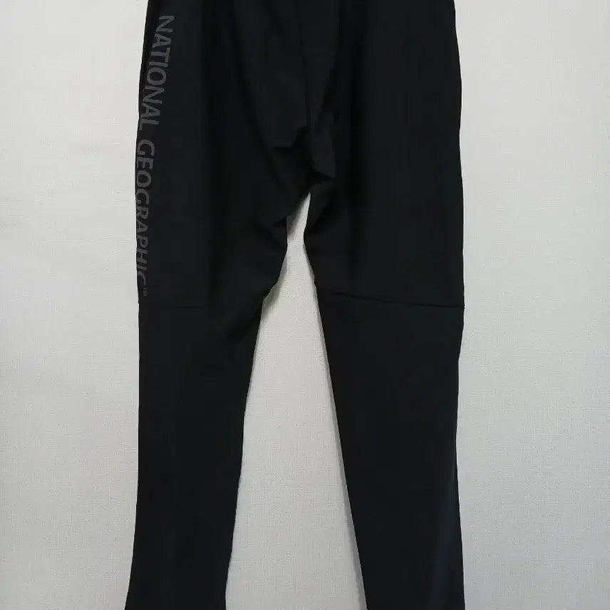 [BUNJANG] National Geographic Black Training Pants / 내셔널지오그래픽 블랙 트레이닝 바지