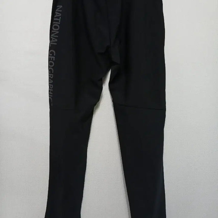 [BUNJANG] National Geographic Black Training Pants / 내셔널지오그래픽 블랙 트레이닝 바지