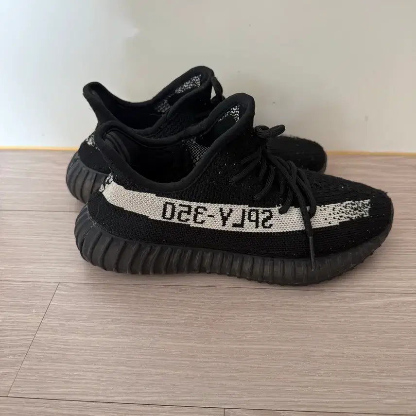 [BUNJANG] Adidas Yeezy Boost 350 Core Black White / 아디다스 이지부스트350 코어 블랙화이트[225사이즈 깨끗]