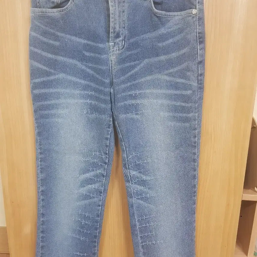 [BUNJANG] 9-Length Blue Denim Jeans (Size 26) / 청바지 데님 9부팬츠 블루(26)