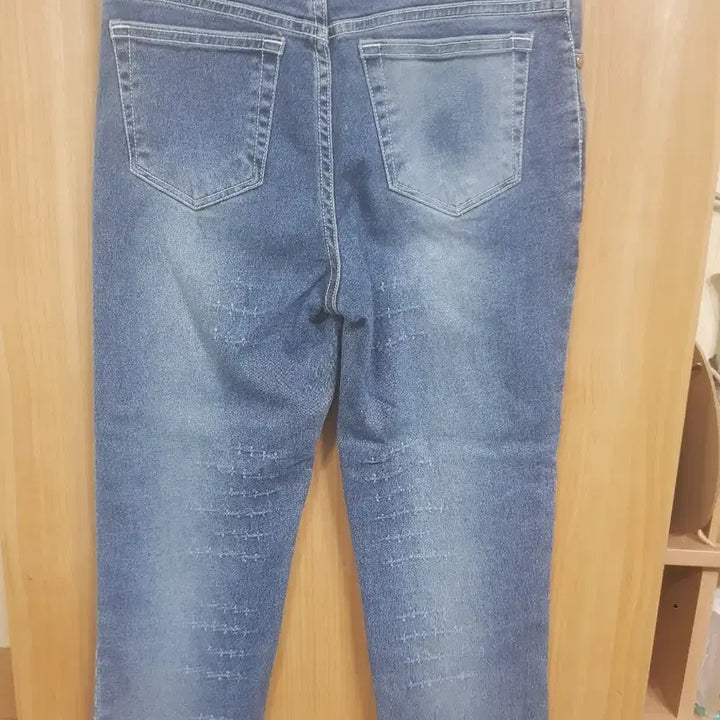 [BUNJANG] 9-Length Blue Denim Jeans (Size 26) / 청바지 데님 9부팬츠 블루(26)