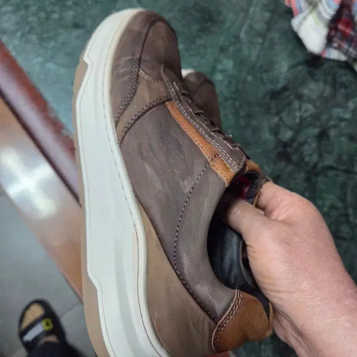 [BUNJANG] Bynner Brown Leather Casual Sneakers (Size 255) / 바이네르브라운 가죽 캐주얼 스니커즈255