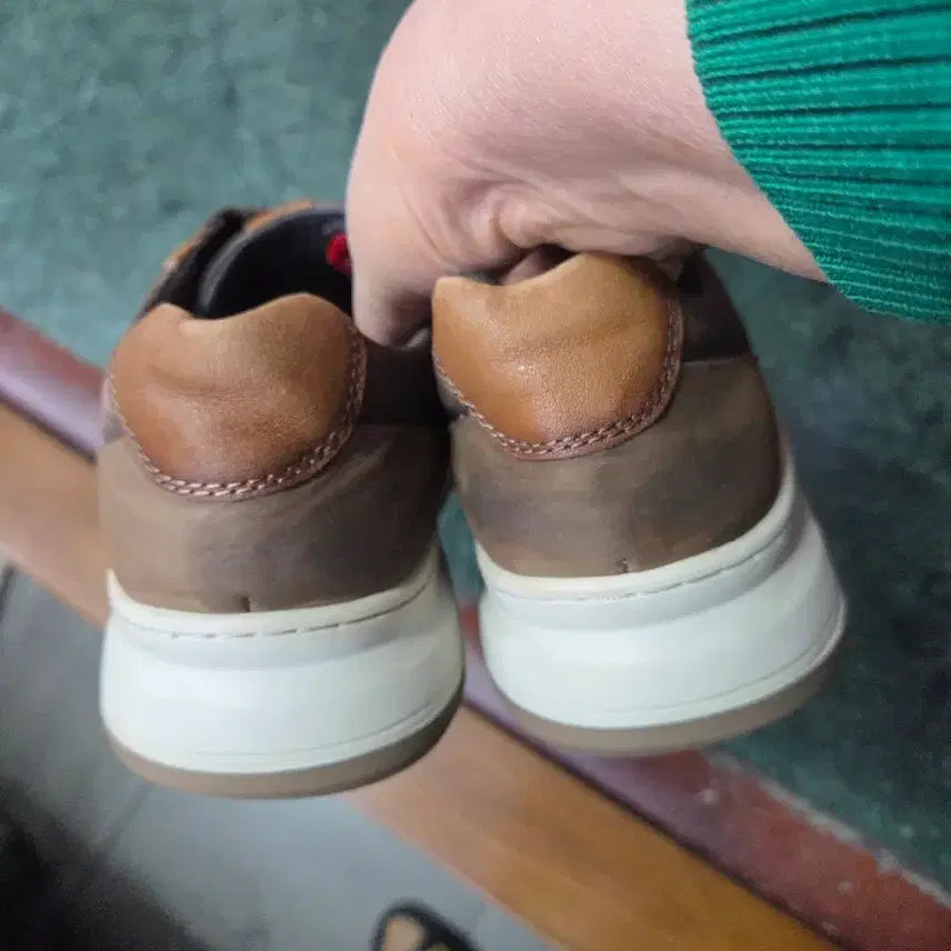 [BUNJANG] Bynner Brown Leather Casual Sneakers (Size 255) / 바이네르브라운 가죽 캐주얼 스니커즈255
