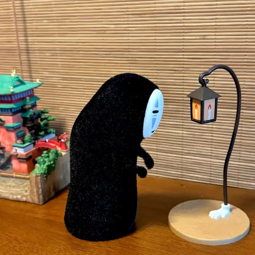 [SOLD OUT] 지브리 센과 치히로 가오나시 돌 컬렉션 피규어