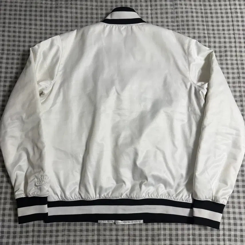 [BUNJANG] Nike NBA Bomber Jacket White / (S) Nike 나이키 NBA 봄버 자켓 화이트