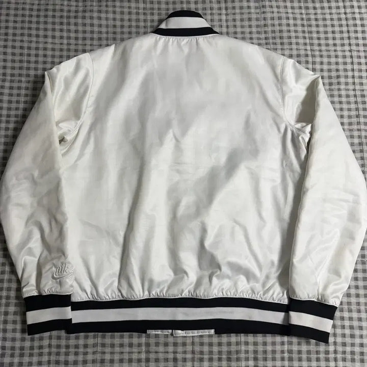 [BUNJANG] Nike NBA Bomber Jacket White / (S) Nike 나이키 NBA 봄버 자켓 화이트