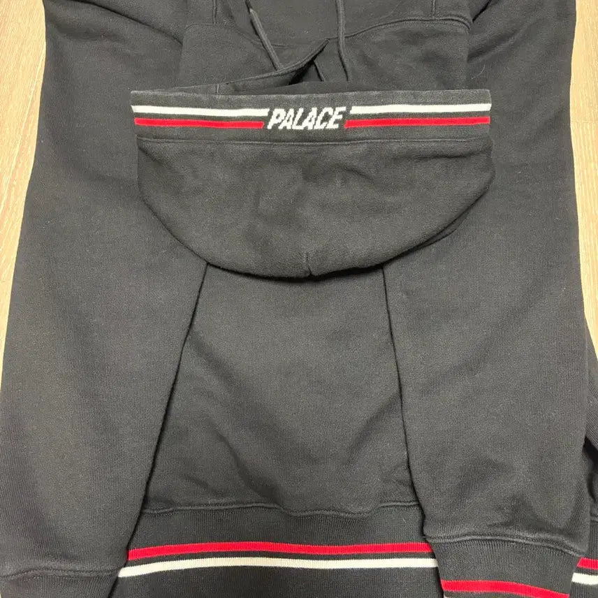 [BUNJANG] Palace Black Hoodie / 팔라스 블랙 후드