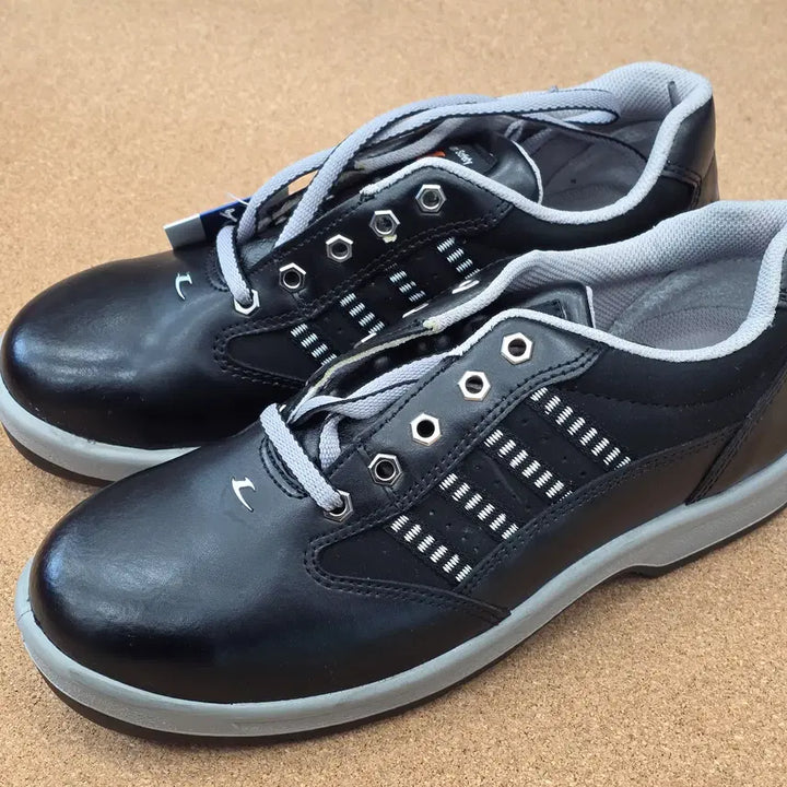 [BUNJANG] Lecaf Safety Work Shoes/Sneakers Size 270 (Unworn) / 르까프 270사이즈 안전 작업화, 운동화 미착용 새상품