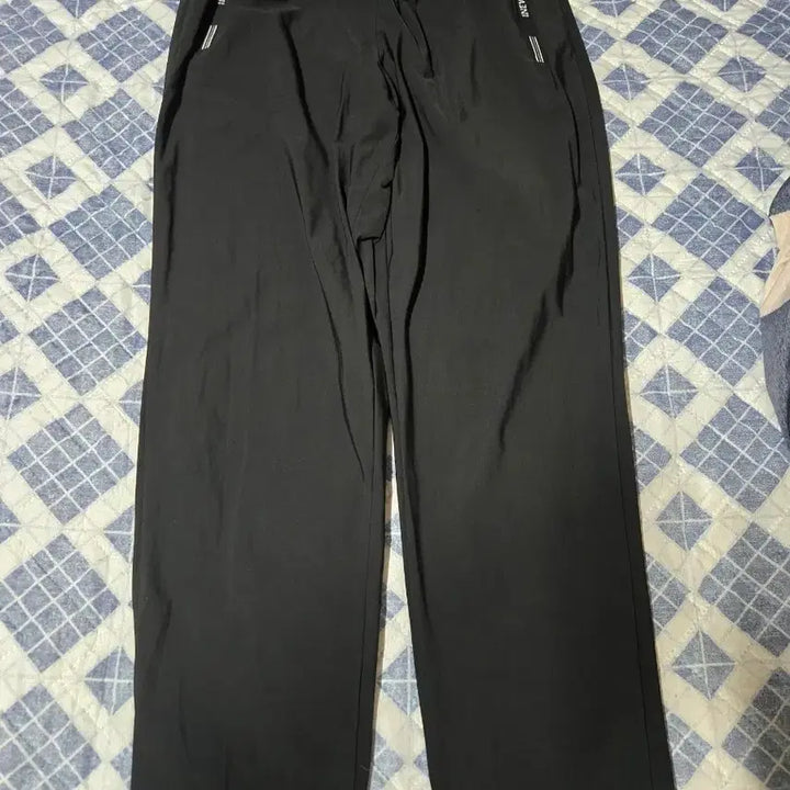 [BUNJANG] Black Training Pants (Free Size) / 블랙 트레이닝 바지 FREE