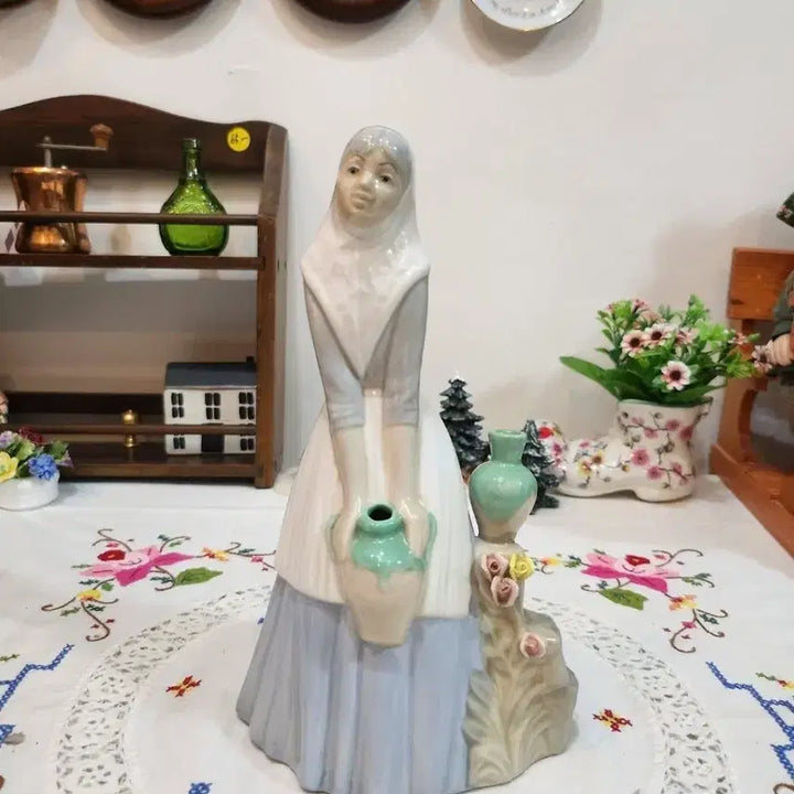 [BUNJANG] Vintage Spanish Valencia Figurine / 빈티지 스페인 발렌시아 피겨린