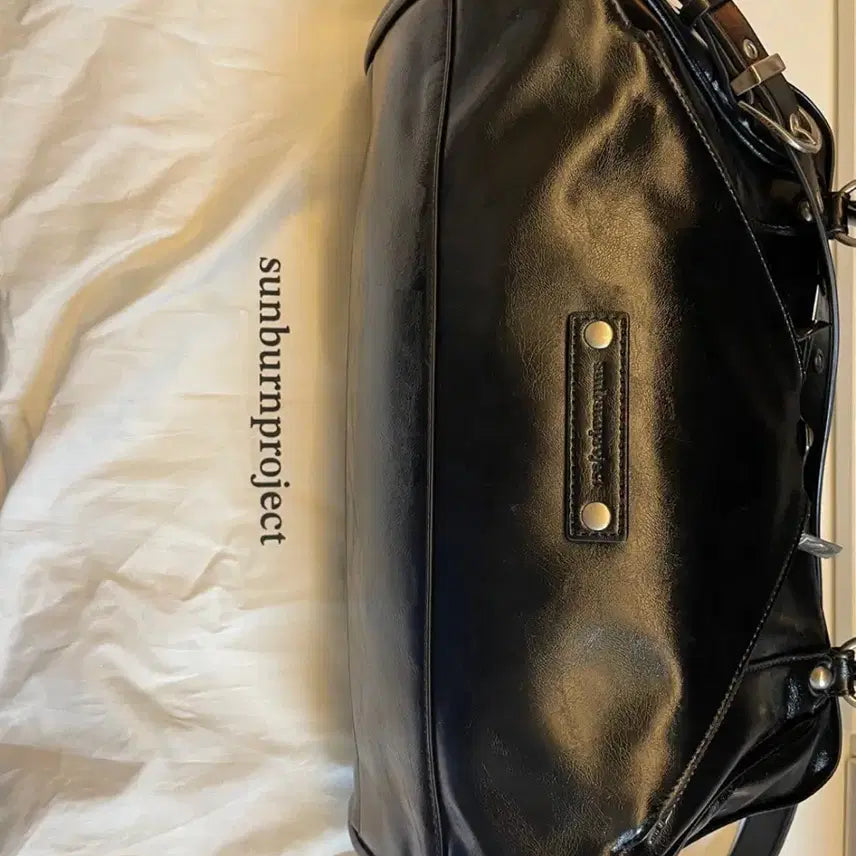 [BUNJANG] Sunburn Project Faux Leather M.O.S Bag, Black / 썬번프로젝트  FAUX LEATHER M.O.S BAG, BLACK