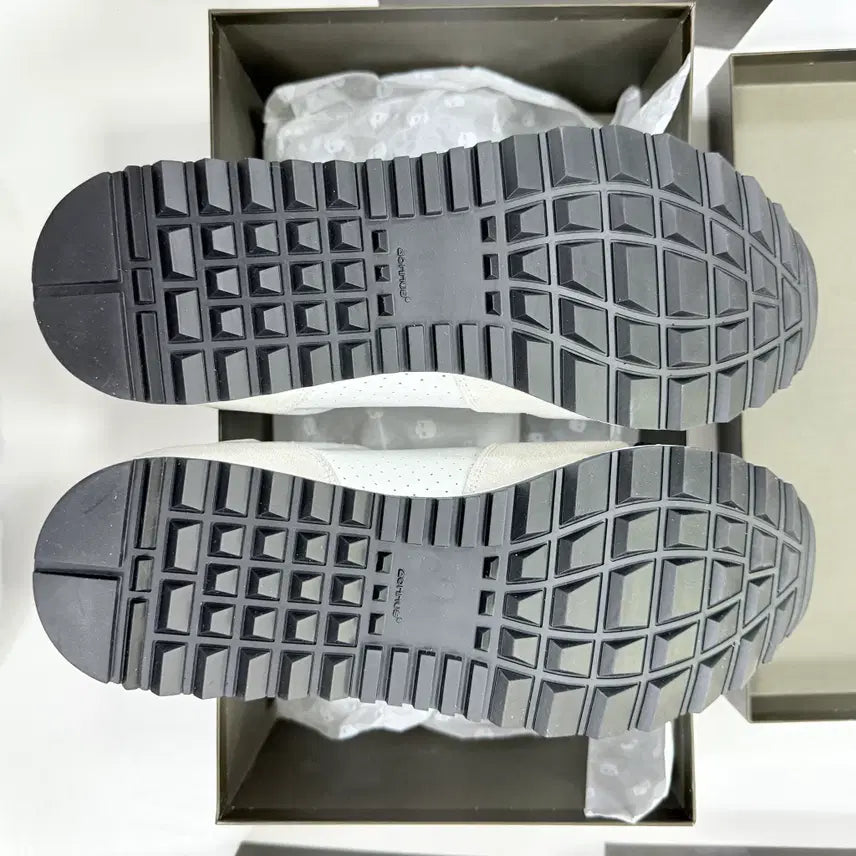 [BUNJANG] Hydrogen Beige Grey Skull Detail Sneakers / (새 상품)하이드로겐(HYDROGEN)  스니커즈 /베이지 그레이