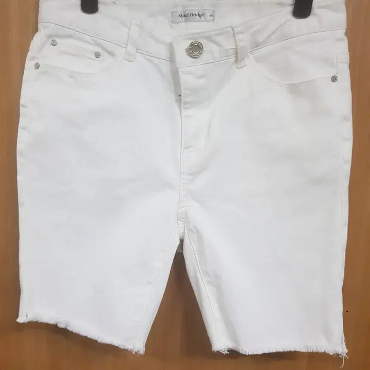 [BUNJANG] Mind Bridge White 5-Button Shorts (Size 26) / 마인드브릿지 화이트 5부 반바지(26)