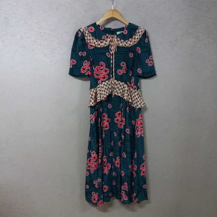 [SOLD OUT] B5-8/ORLA KIELY 실크 프린트 롱원피스 여성