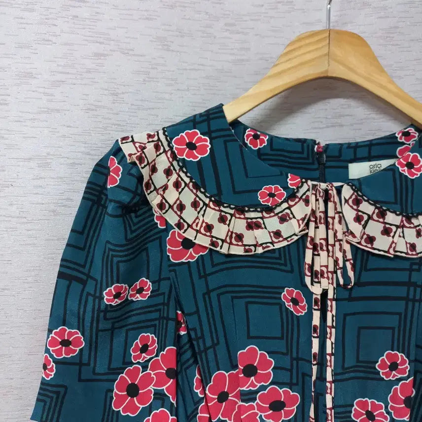 [SOLD OUT] B5-8/ORLA KIELY 실크 프린트 롱원피스 여성
