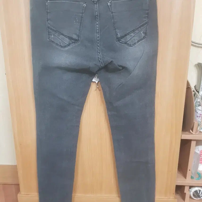 [BUNJANG] Black Denim Skinny Jeans (Size 26) / 블랙 데님 스키니진(26)
