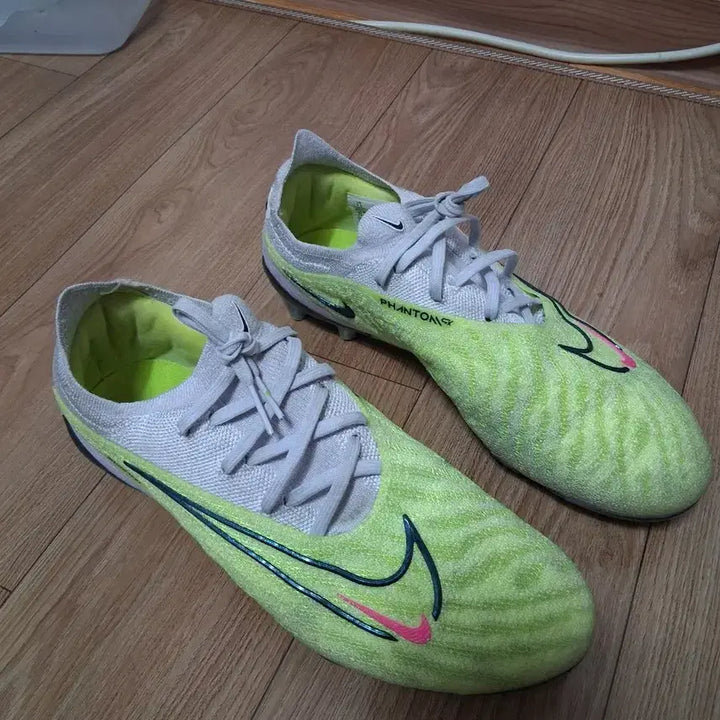 [BUNJANG] Nike Phantom AG Soccer Cleats (Size 255) / 나이키 팬텀 AG. 255