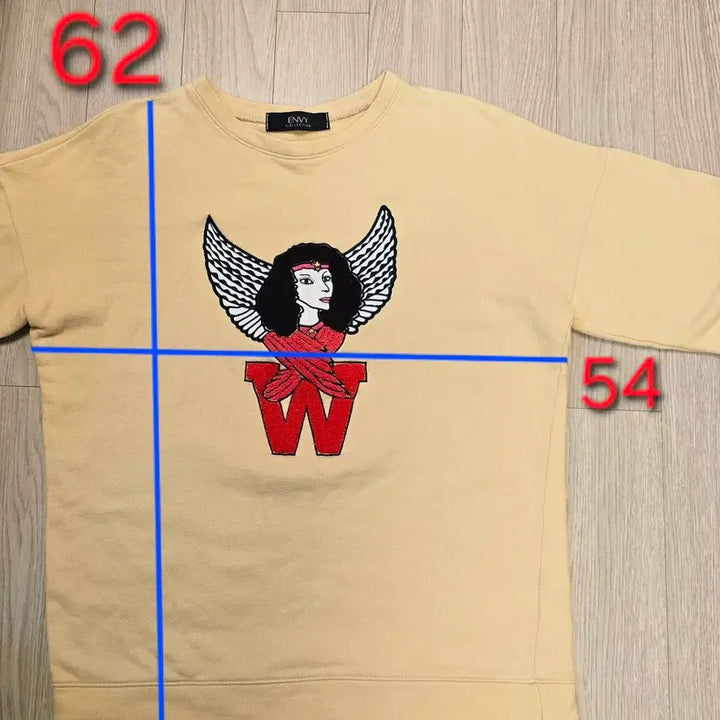 [BUNJANG] Wonder Woman Embroidered Sweatshirt / 원더우먼 맨투맨 티셔츠 긴팔 티셔츠 여자 맨투맨 자수
