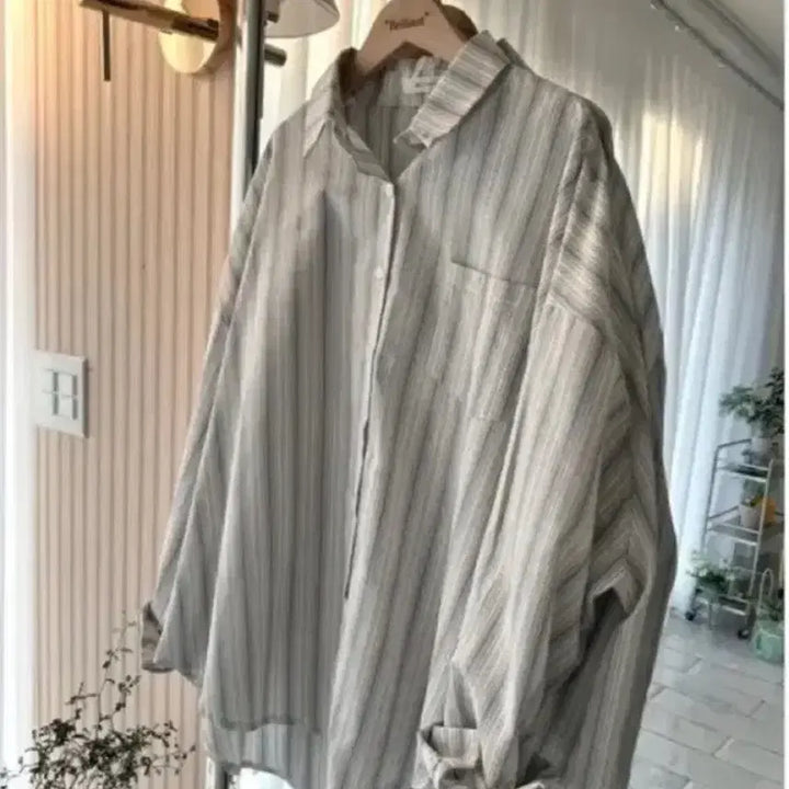[BUNJANG] Stripe Loose Fit Shirt / 스트라이프 루즈핏 셔츠