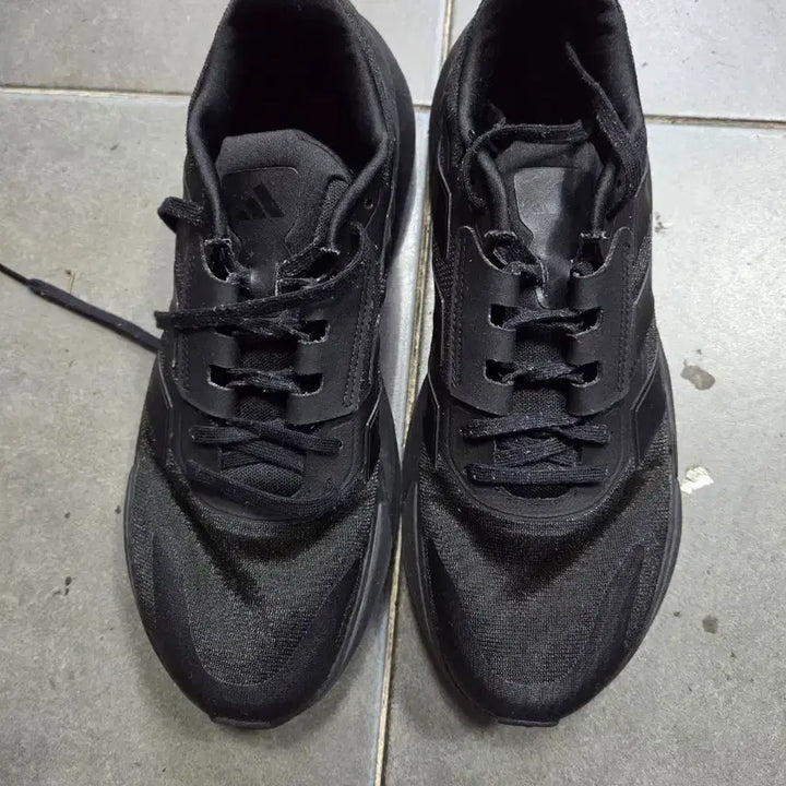 [BUNJANG] Adidas All Black Sneakers (Size 280) / 아디다스 올블랙 운동화280