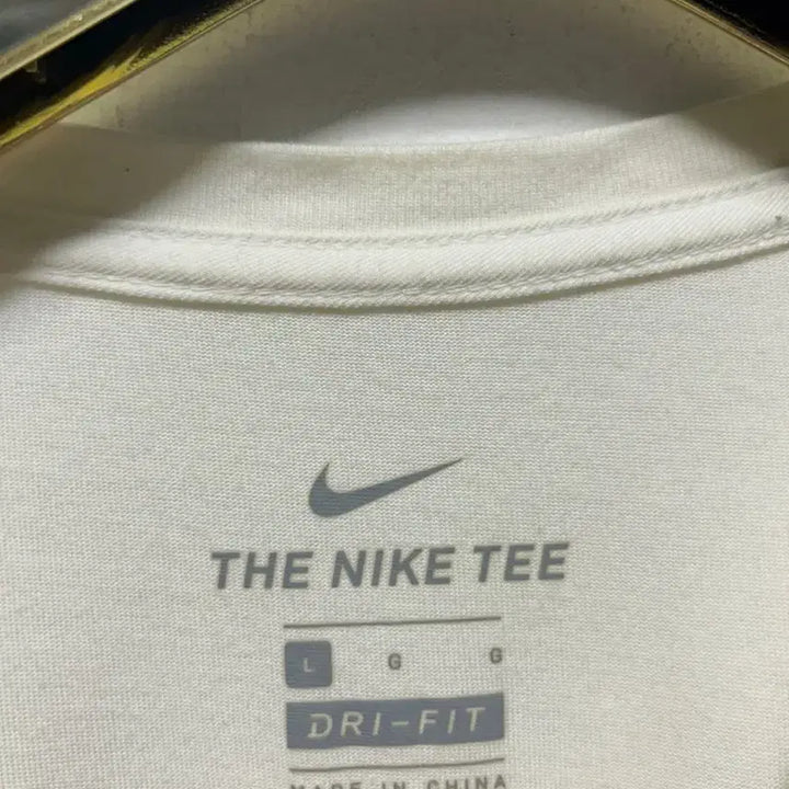 [BUNJANG] Nike Just Do It Globe T-Shirt L / 나이키 JUST DO IT 지구본 반팔티셔츠 L
