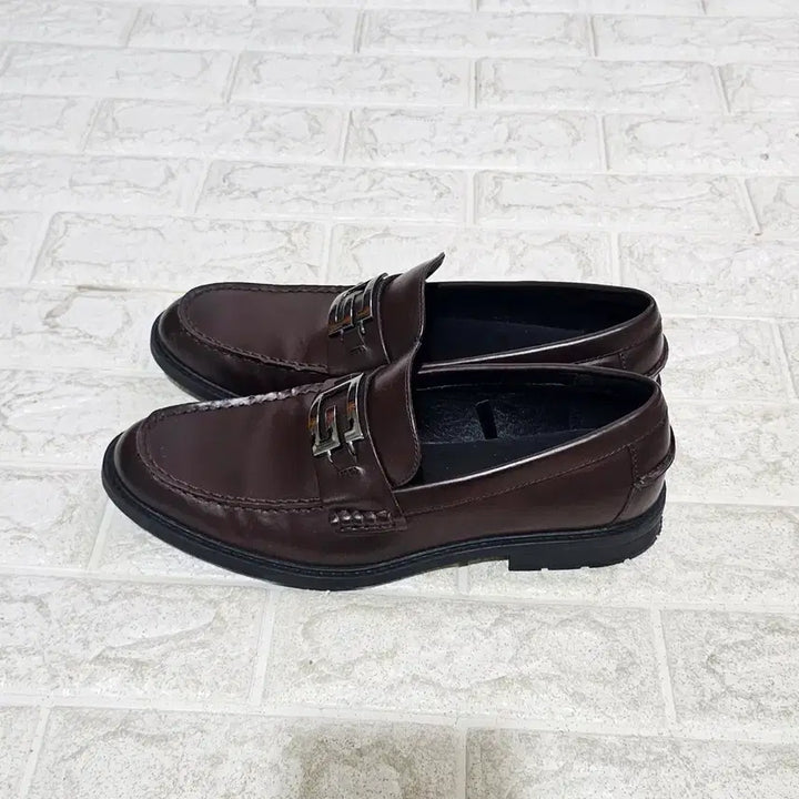 [SOLD OUT] 게스 브라운 로퍼 남성 구두