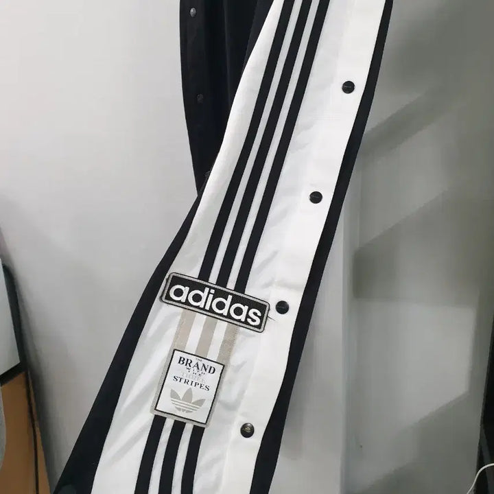 [BUNJANG] Adidas 3-Stripes Black Snap Button Track Pants XS / 아디다스 삼선 블랙 트랙 바지 스냅버튼 XS